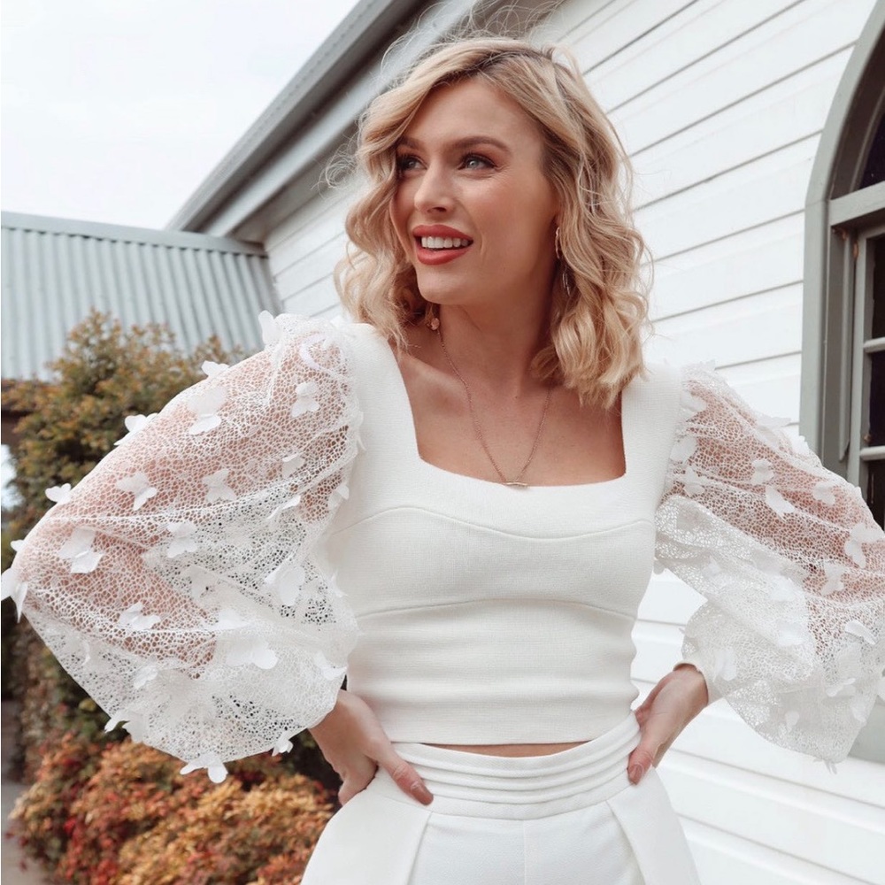 Sheike Top (size M 90lbs- 110lbs)